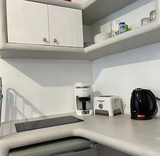 Naxian Castle Gem شقة *