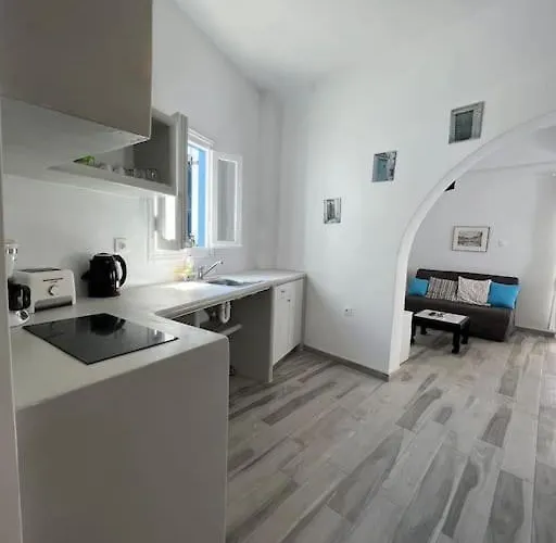 Naxian Castle Gem شقة *