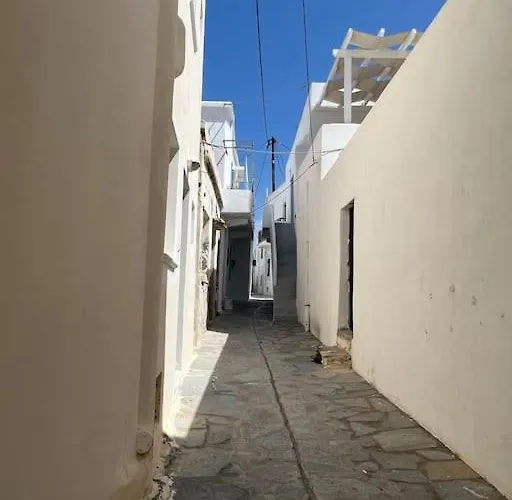 Naxian Castle Gem * Naxos City